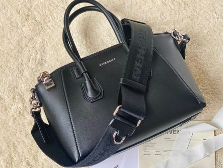 Envy Hold - Givenchy Bags - 082 For Cheap