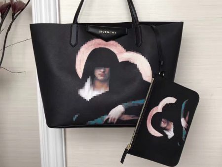 Envy Hold - Givenchy Bags - 016 Fashion