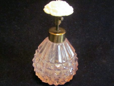 1940s Atomizer Perfume Bottle Pink Depression Glass Floral Carnation Excellent Working Condition For Sale