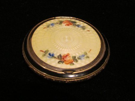 Stunning Guilloche Compact 1930 s Powder Rouge Mirror Vanity Compact For Sale