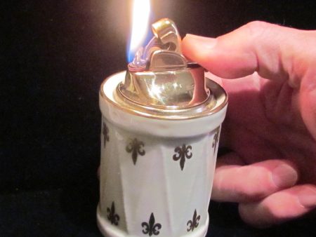 Limoges Evans Table Lighter 1956 Fleur De Lis Mid Century Working Lighter For Sale