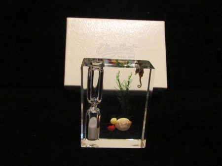 Clearfloat Lucite Timer Sea Shells Seahorse 1950 s Sand Timer Unused In Original Box Mid Century on Sale