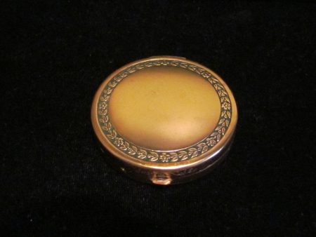 1917 Djer Kiss Powder Mirror Compact Gold & Green Enamel For Discount