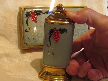 Evans Guilloche Cigarette Box And Lighter Smoking Set Grey Enamel Red Rhinestone Working Lighter Online Hot Sale