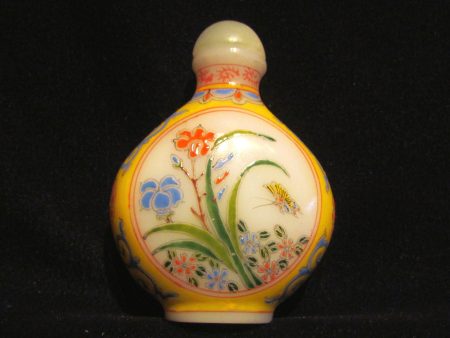 Chinese Hand Painted Perfume Bottle Vintage Asian Snuff Bottle For Cheap